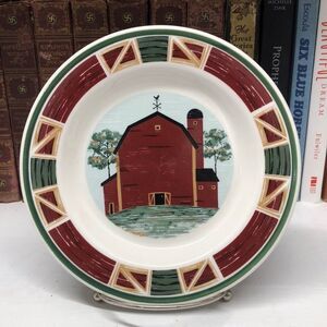 TIENSHAN Prairie Red Barn Salad/Dessert Plate Set of 2 O397